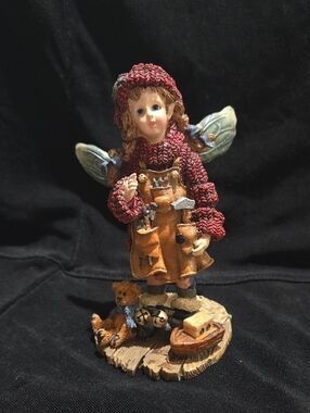 Boyds Bears Folkstone Collection titled "Fixit... Santa's Fairie". 